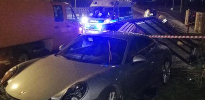 Straszny wypadek w Gdańsku. Porsche wjechało w przystanek!