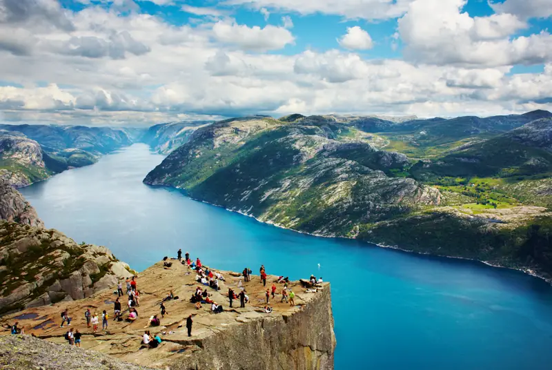 Widok na Preikestolen