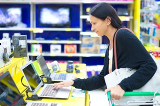 Stacjonarna sprzedaż elektroniki może być bez VAT