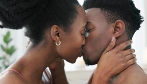 How to kiss passionately [kibanastores]