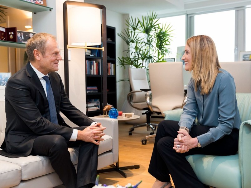 Donald Tusk i Roberta Metsola