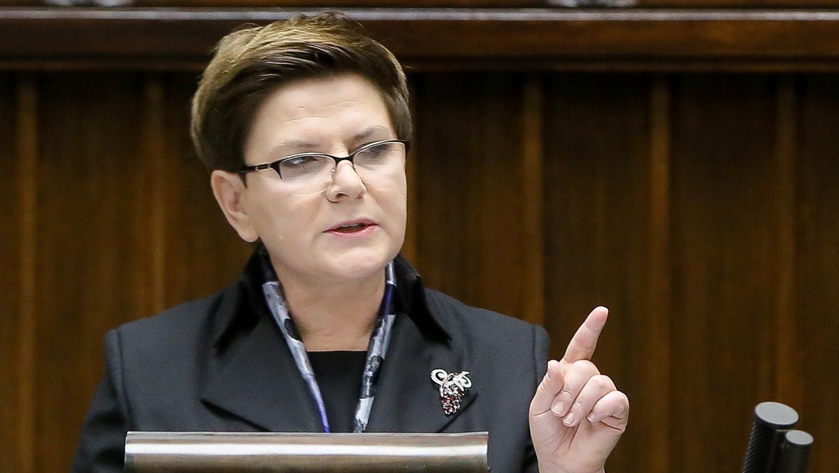 Zagraniczne agencje prasowe informują z Warszawy o exposé Beaty Szydło, zwracając uwagę, że premier zapowiedziała priorytetowe potraktowanie bezpieczeństwa narodowego. Odnotowują m.in. fragmenty o solidarności w walce z terroryzmem oraz wypowiedź o uchodźcach.