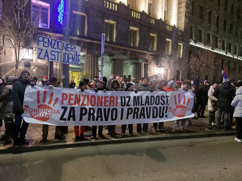 Protest ispred zgrade RTS-a