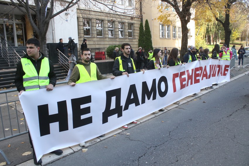 Protest ispred Tužilaštva za organizovani kriminal