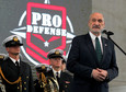 OSTRÓDA TARGI OBRONNE PRO DEFENSE (Antoni Macierewicz)