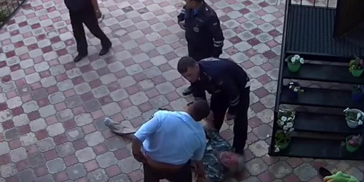 Pijany duchowny wyciągnięty z domu za nogi przez policję