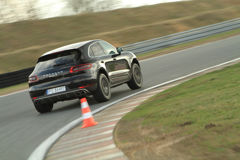 Porsche Macan S test