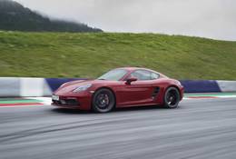 Porsche 718 GTS: 365 KM pod stopą