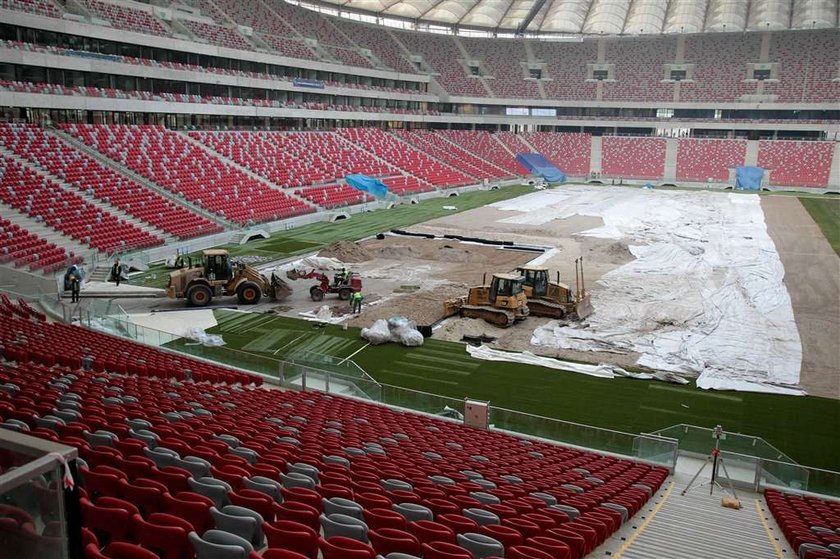 Murawa na Stadionie Narodowym jest w koszmarnym stanie