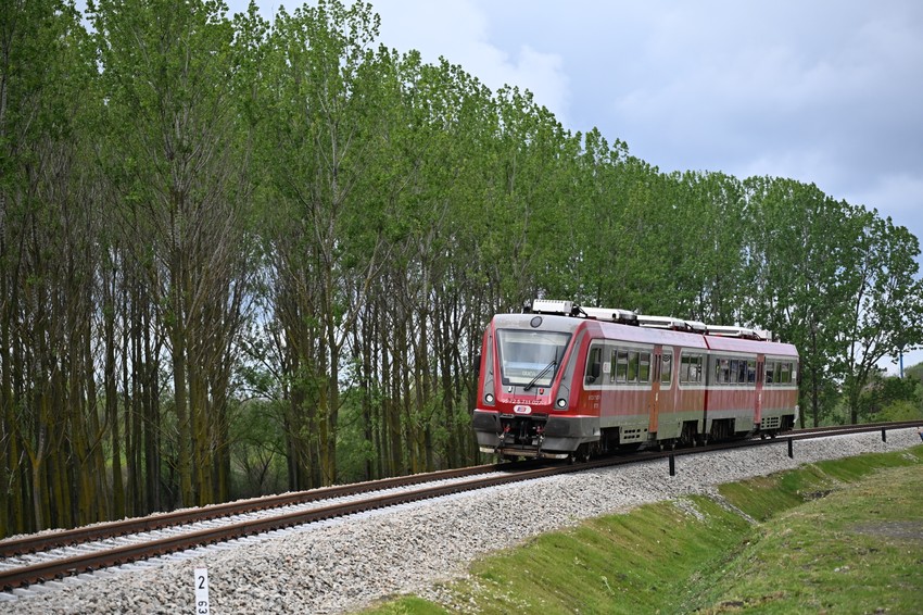 Aleksandar Vučić prisustvuje danas otvaranju novog železničkog mosta na reci Tamiš kod Tomaševca