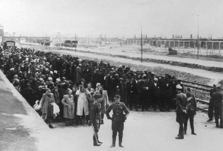 KL Auschwitz. Archiwalne ZDJĘCIA z czasów wojny
