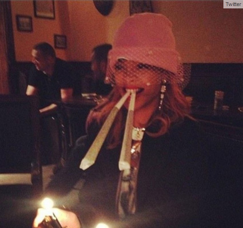 Rijana pali dva ogromna džointa