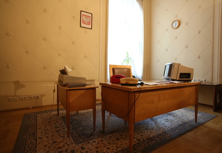 Uroczystości z okazji 25-lecia powołania rządu Tadeusza Mazowieckiego, z udziałem premiera Donalda Tuska, byłych szefów rządów po 1989 r. oraz najbliższej rodziny Tadeusza Mazowieckiego w KPRM w Warszawie