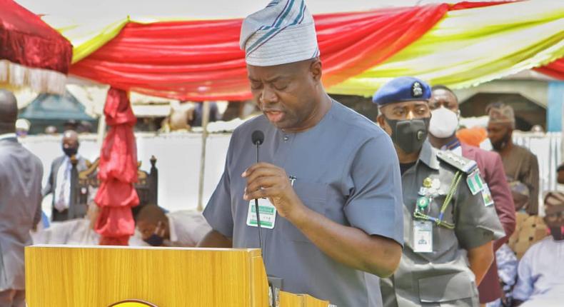 Governor Seyi Makinde says the contractor will fund the project while the state government will repay over 29 months..  [Twitter/@oyostategovt]