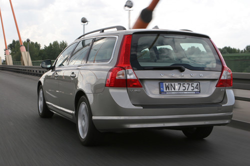 Volvo V70 2.4 D5 Summum - Szwedzki w każdym calu