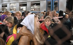 Już ponad 500 tys. osób uciekło z Ukrainy. Najwięcej do Polski