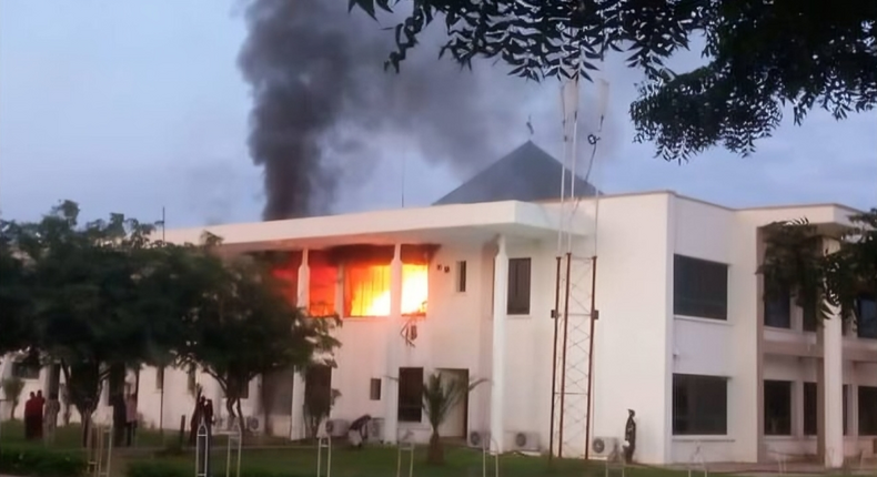 Image of the fire incident at the Katsina State governor's house. [The Nigerian Tribune]