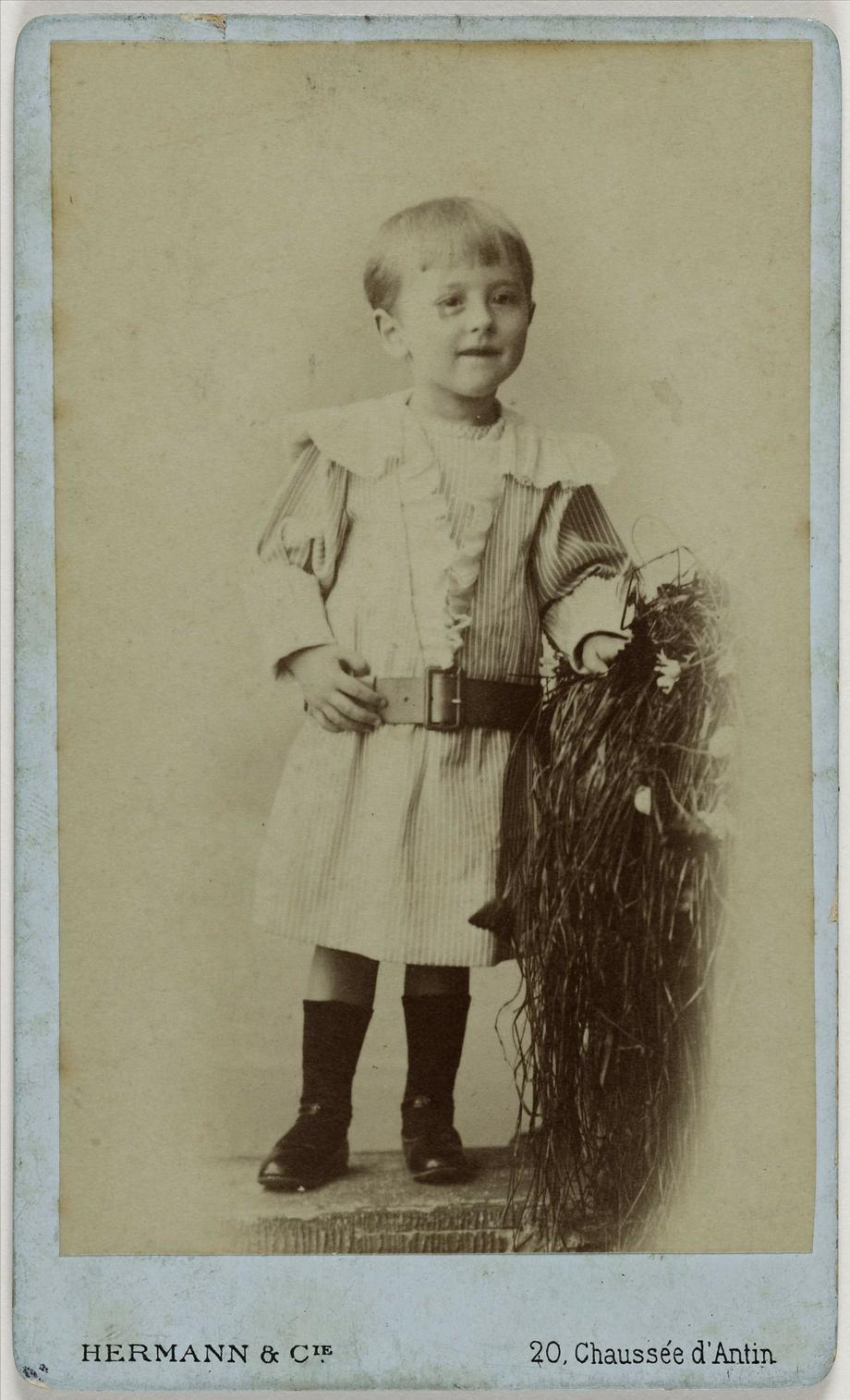Trzyletni Jean – fotografia z albumu rodzinnego, 1892 r.