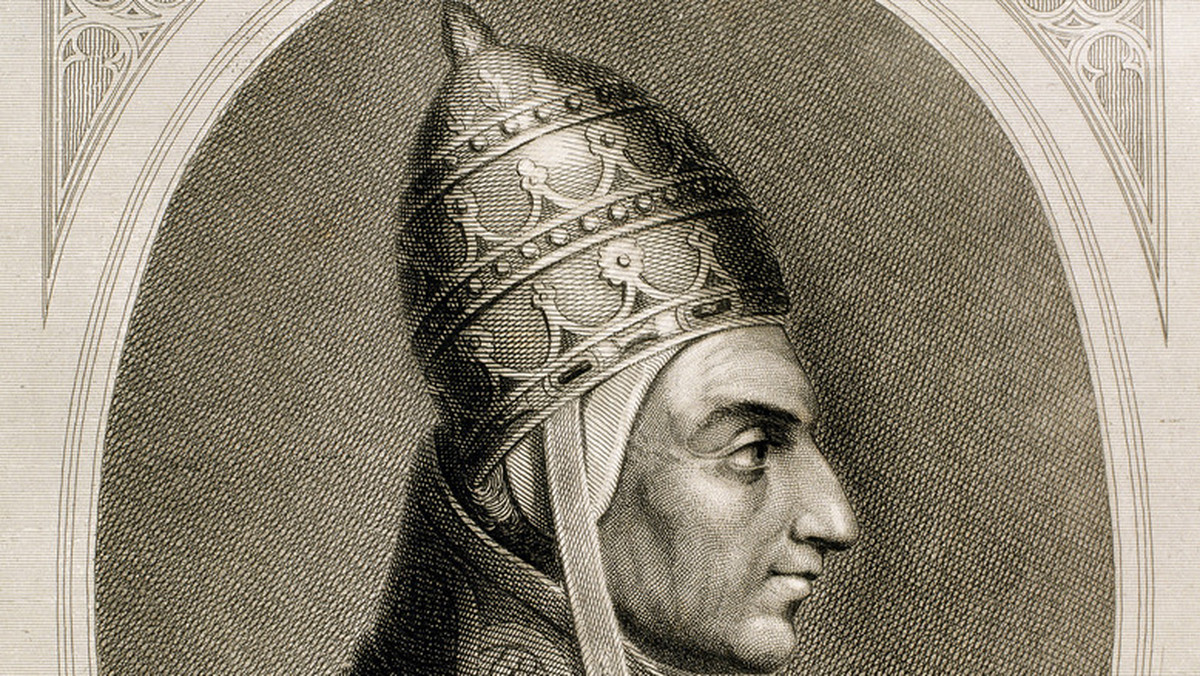 Juliusz II, by zostać papieżem, przekupił biskupów biorących udział w konklawe. Stefan VII sprofanował zwłoki swojego poprzednika. Sykstus IV otworzył w Rzymie dom publiczny, z którego czerpał zyski. Paweł II lubił towarzystwo młodych mężczyzn, a Pius II pisywał erotyczne bestsellery.