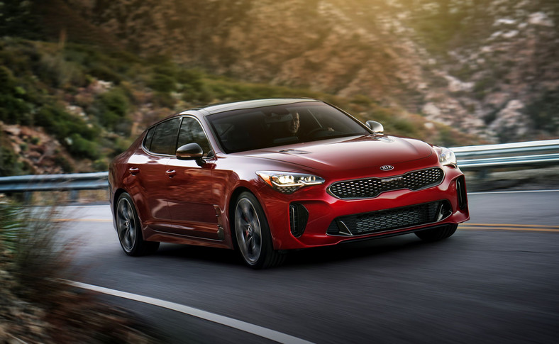 Nowa kia STINGER ujawniona. Słynny inżynier BMW zdradził