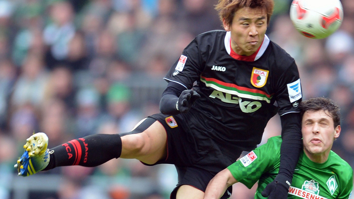 Hamburger SV z Artjomsem Rudnevsem w składzie tylko zremisował z ostatnim w tabeli Greuther Fuerth 1:1 (1:1) w meczu 24. kolejki niemieckiej Bundesligi. Strzelecki festiwal w Wolfsburgu urządzili sobie piłkarze Schalke Gelsenkirchen, którzy rozbili VfL 4:1 (1:0).