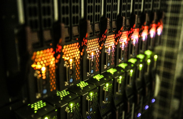 Dni Otwarte na terenie Narodowego Centrum Badań Jądrowych w Świerku - serwerownia w budynku reaktora 'Maria' (mr) PAP/Leszek Szymański