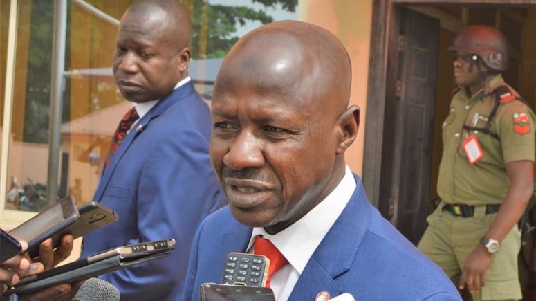 acting chairman of the Economic and Financial Crimes Commission (EFCC), Ibrahim Magu addressing newsmen (EFCC) 