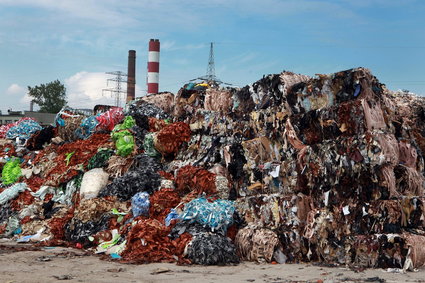 Sejm przyjął poprawki do ustaw o odpadach. Liczyła na nie branża