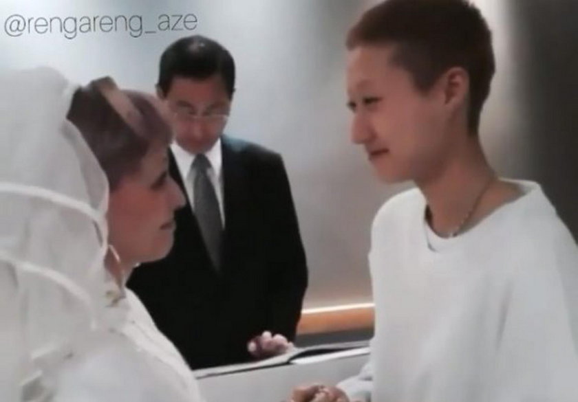 Porzucona córka Jackiego Chana wzięła ślub na przekór rodzinie!