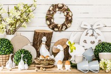 Rozliczenie pracy w święta i Wielką Sobotę 2026. Ile wynosi dodatek i komu przysługuje dzień wolny?