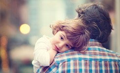 Urlopy ojcowskie coraz bardziej popularne. W tym roku skorzysta z nich rekordowa liczba mężczyzn