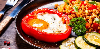 Jajko sadzone na śniadanie lub obiad? Pomysł na szybki i zdrowy posiłek