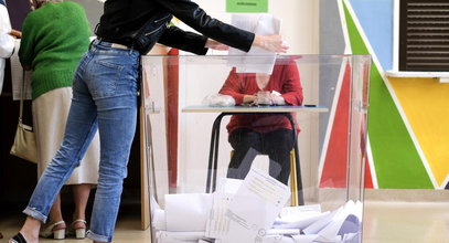 Karty do głosowania w wyborach i referendum będą połączone? PKW wyjaśnia