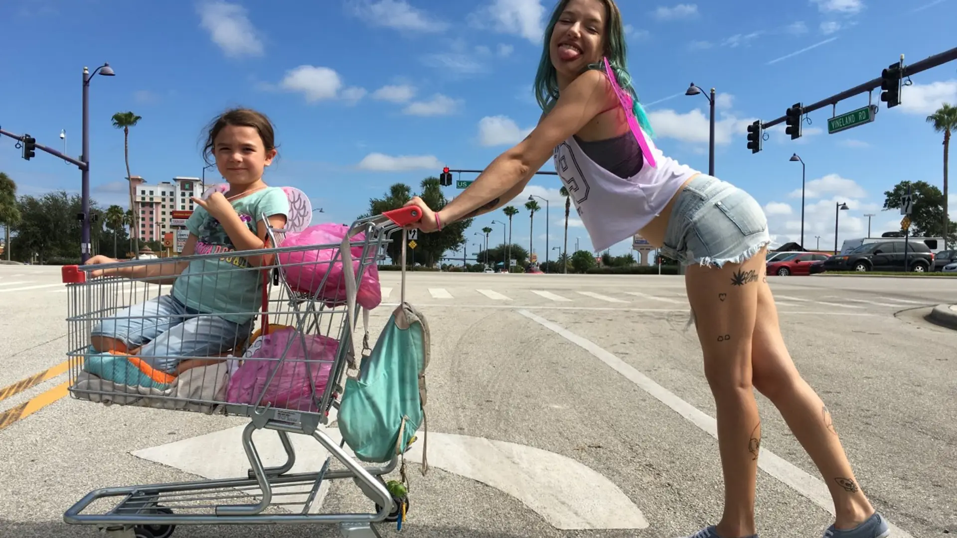 Filmy na VOD.pl za 5 zł. Wakacje żegnamy z "Florida Project", "Rio" i "Plażowym hajem"