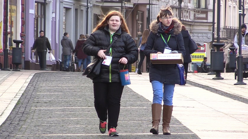 Dziewczynki z zapałkami na ulicach Czarnkowa