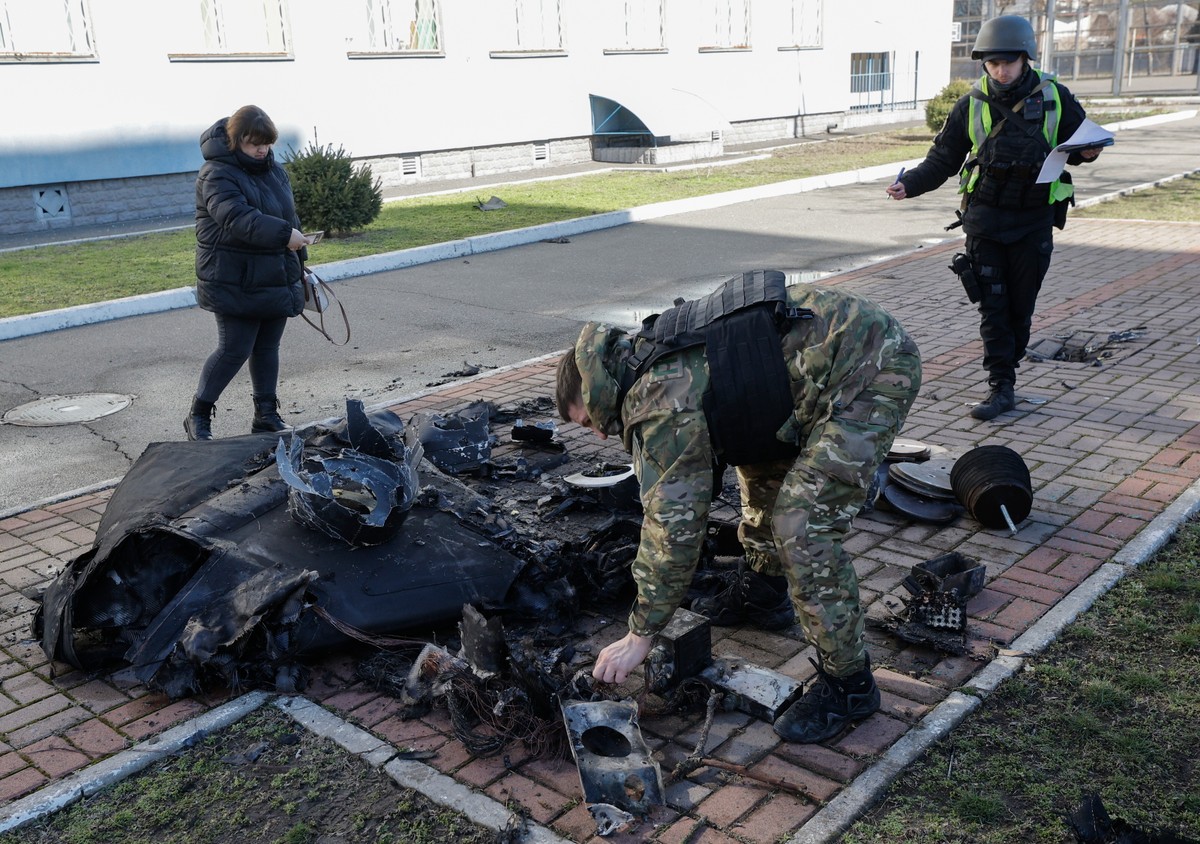 Całe roje dronów atakują infrastrukturę cywilną. Rosja zmieniła taktykę