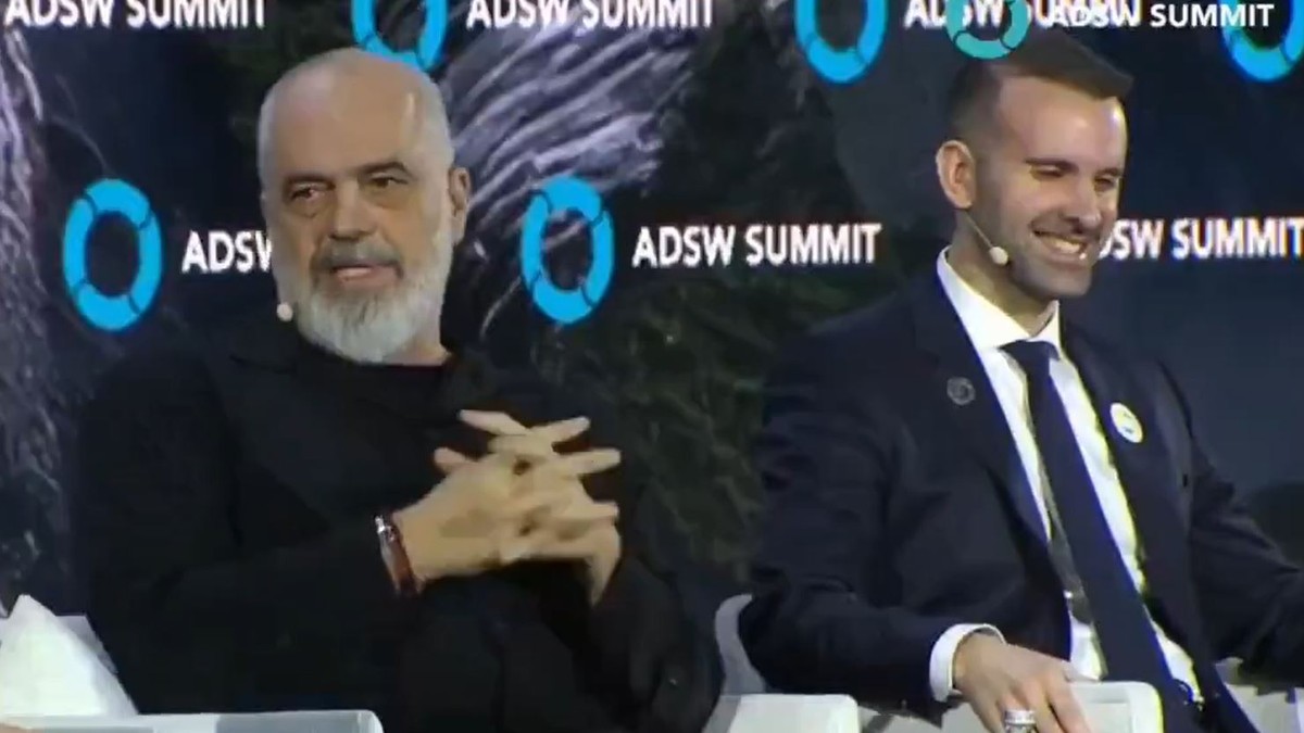 Edi Rama i Milojko Spajić na panelu u UAE