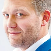 Alek Tarkowski*