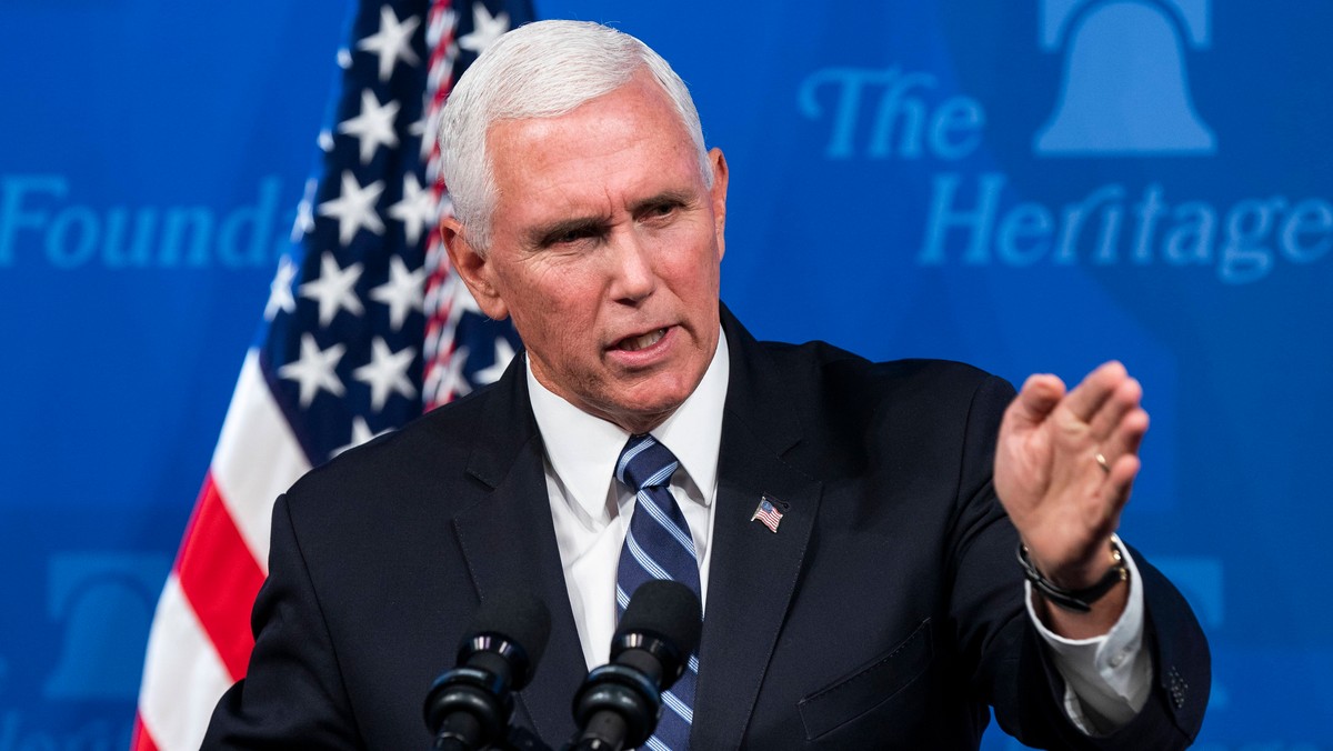 Mike Pence uda się w ciągu 24 godzin do Turcji, by zabiegać o zawieszenie broni między armią turecką a Kurdami w północno-wschodniej Syrii - poinformował we wtorek wysokiej rangi przedstawiciel amerykańskiej administracji.