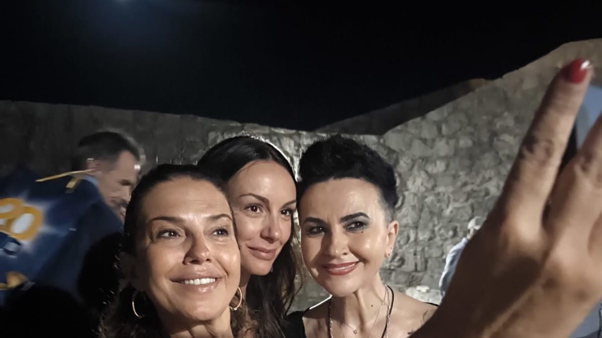 Sloboda Mićalović, Amira Medunjanin, Nataša Ninković