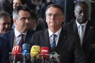 Bolsonaro zapowiada powrót do Brazylii