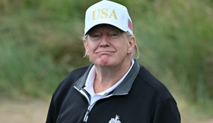 Donald Tramp na terenu za golf