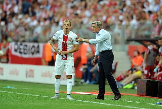 Kamil Grosicki opuścił zgrupowanie kadry. Poleciał do Anglii podpisać nowy kontrakt