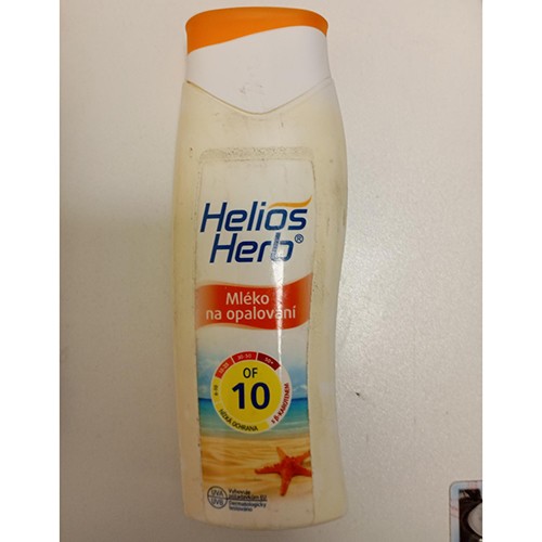 Mlieko na opaľovanie SPF 10.