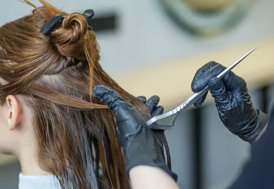 "Mrożone włosy" to najmodniejsza fryzura tego roku. Wiadomo, komu najbardziej pasuje 