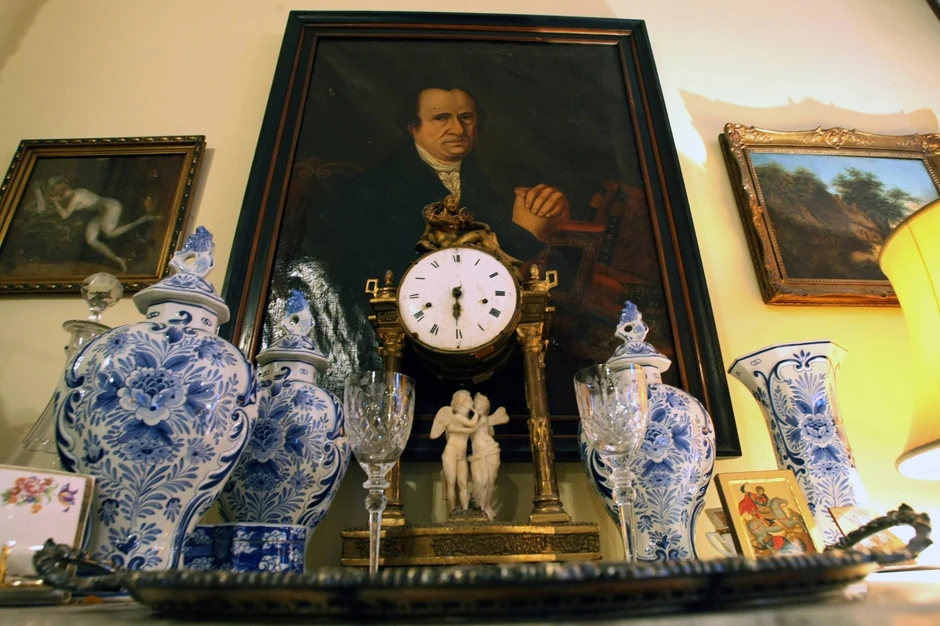 Bogastvo: U kući su i vredni predmeti od porcelana, keramike...