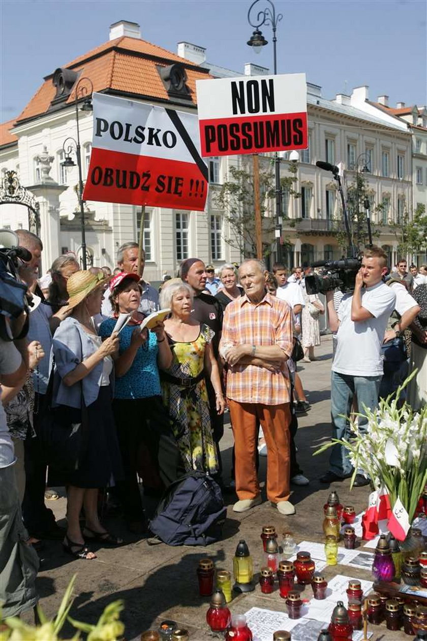 Najpierw krzyż, teraz tablica. WOJNA TRWA!