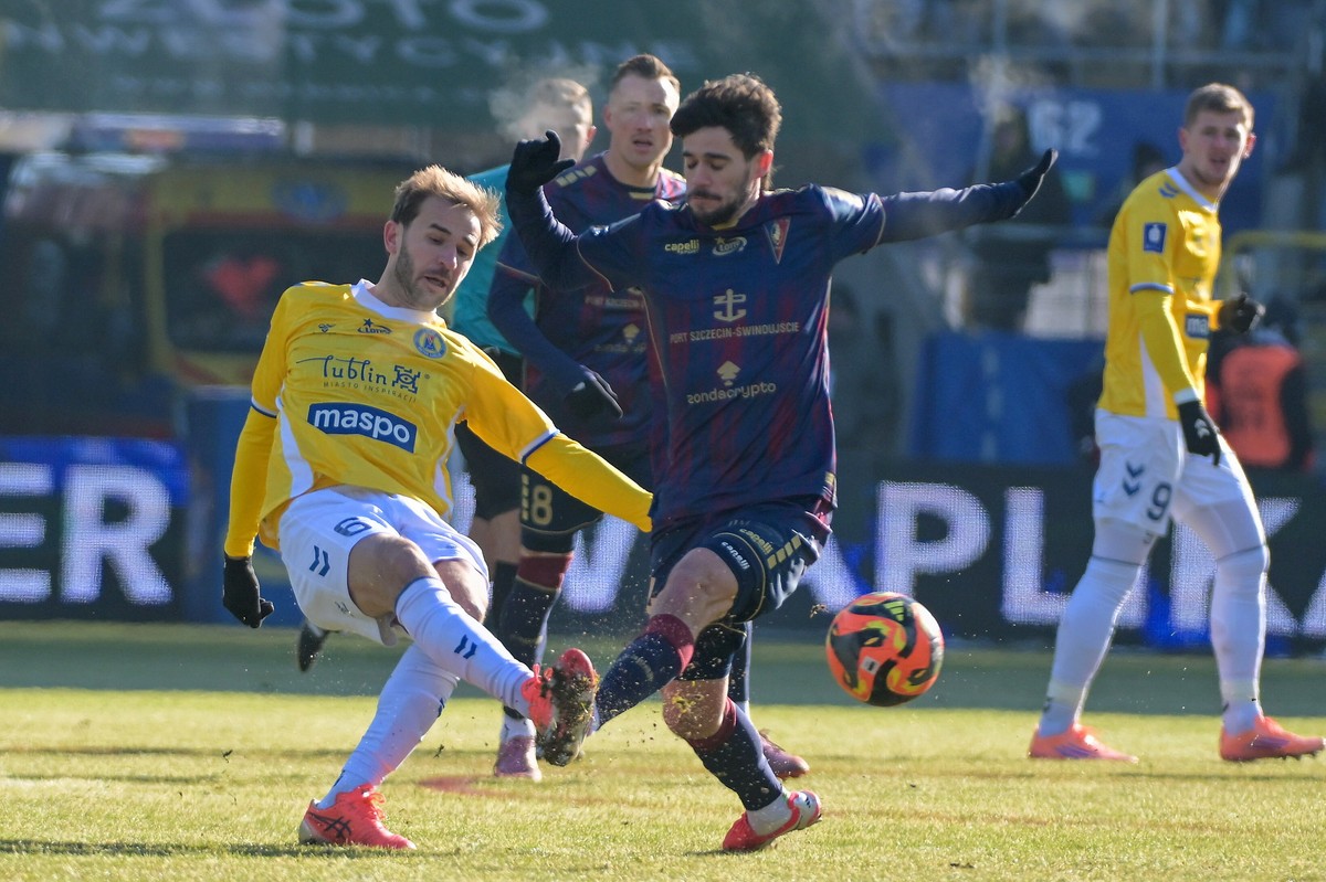 Motor już w 3. minucie "wjechał" do bramki Pogoni. Brkic przechytrzył Grosickiego