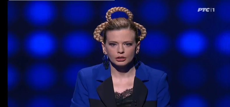 Milica Jokanović sa neobičnom frizurom