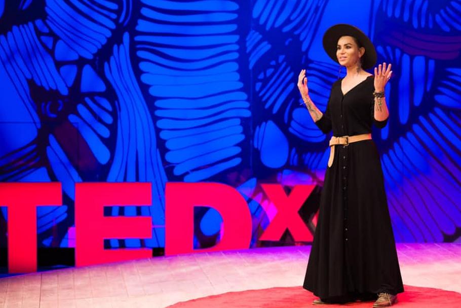 Każdego roku organizowanych jest ponad trzy tysiące wydarzeń TEDx w 170 krajach. Na zdj. Agi Jensen podczas TEDxWarsawWomen